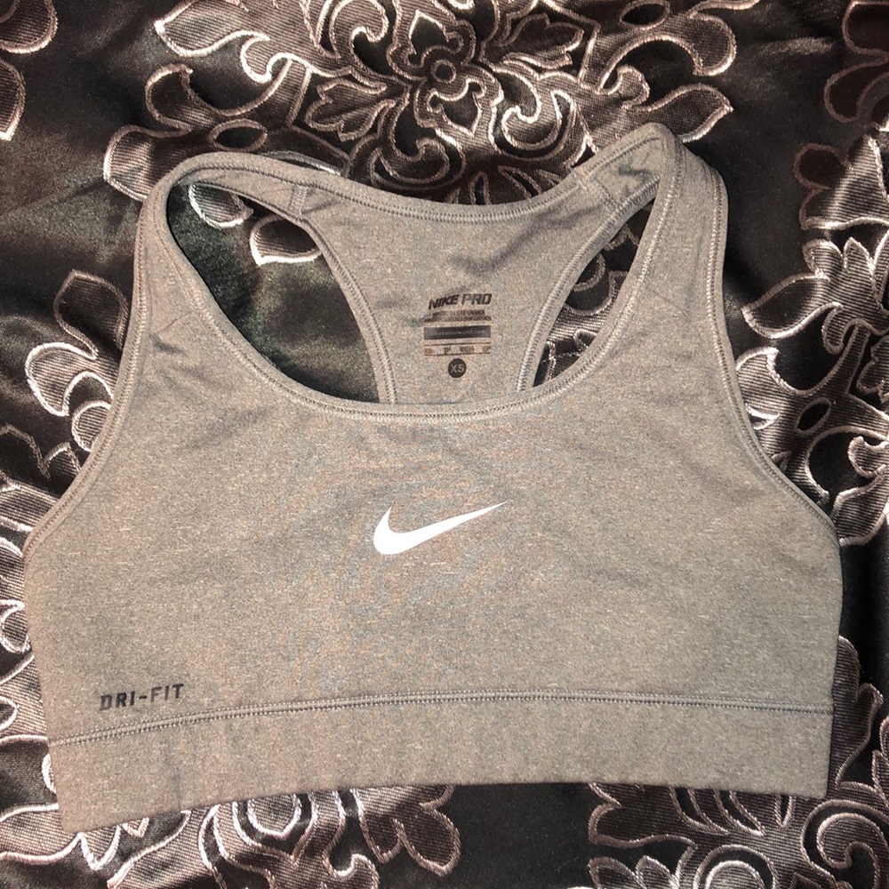 Nike Pro Sports Bra